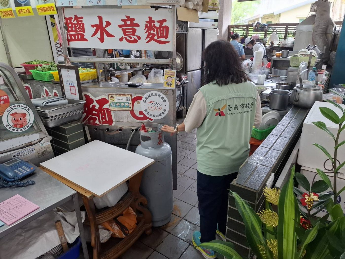 臺南完成59處公有零售市場瓦斯桶使用情形清查 強化市場公共安全