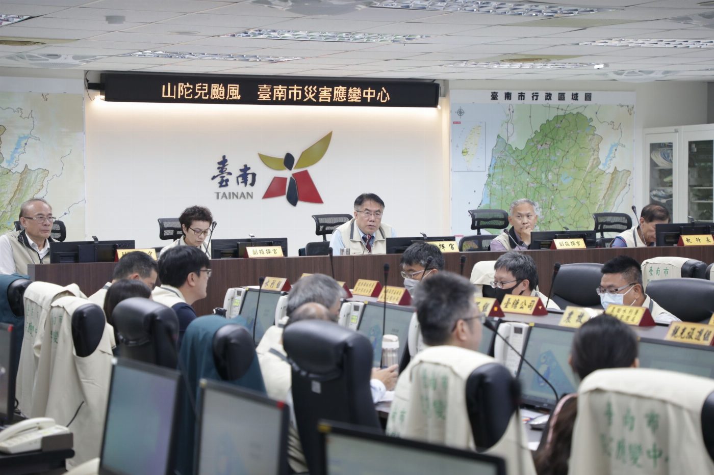 颱風山陀兒前進緩慢方向難捉摸 黃偉哲:嚴陣以待避免暴潮帶來積淹水