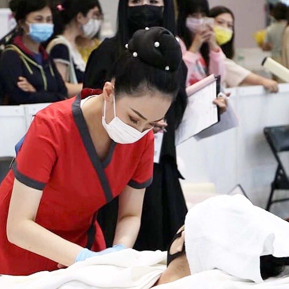 陳雅渝巧藝摘冠 膺選美容職類唯一國手 -南應大美容系育才再添佳話 