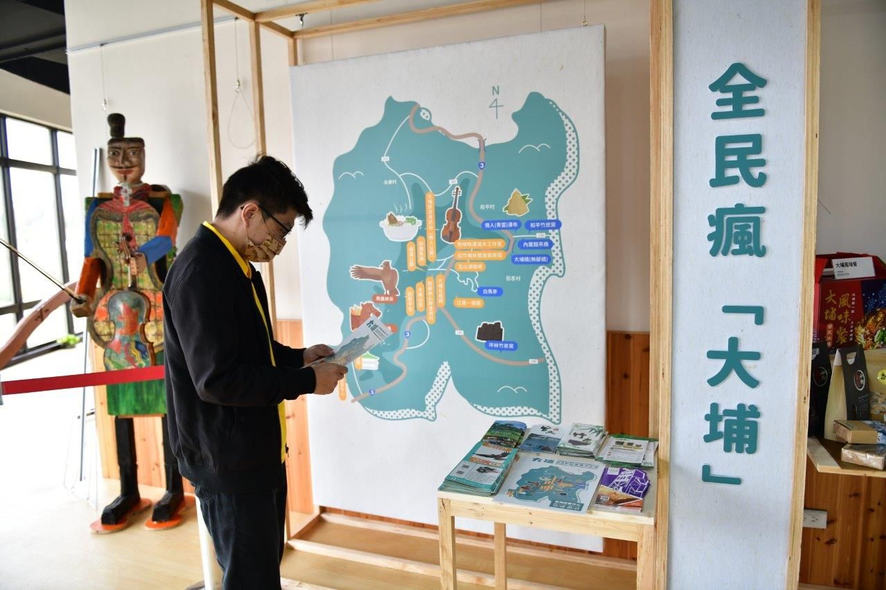 西拉雅《大埔DAPU產業文化特展》開跑  流木小提琴述說大埔在地故事