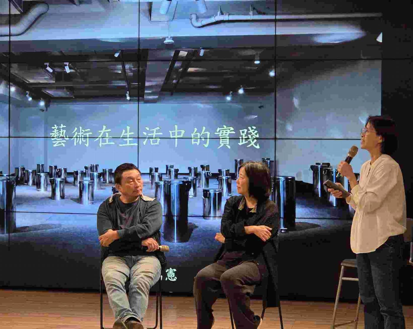 當代裝置藝術家徐瑞憲、策展人賴麗惠崑山科大開講 分享詩意機械美學