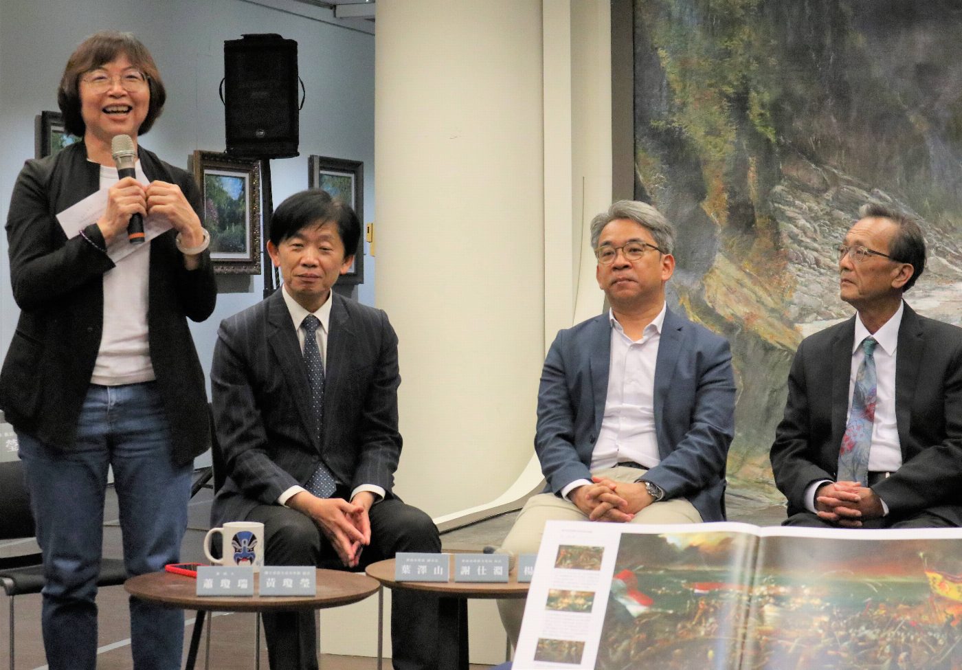 國立臺南生活美學館辦理臺南400「歐亞首戰˙在大員─楊炳輝巨幅油畫暨史料特展」專輯新書發表
