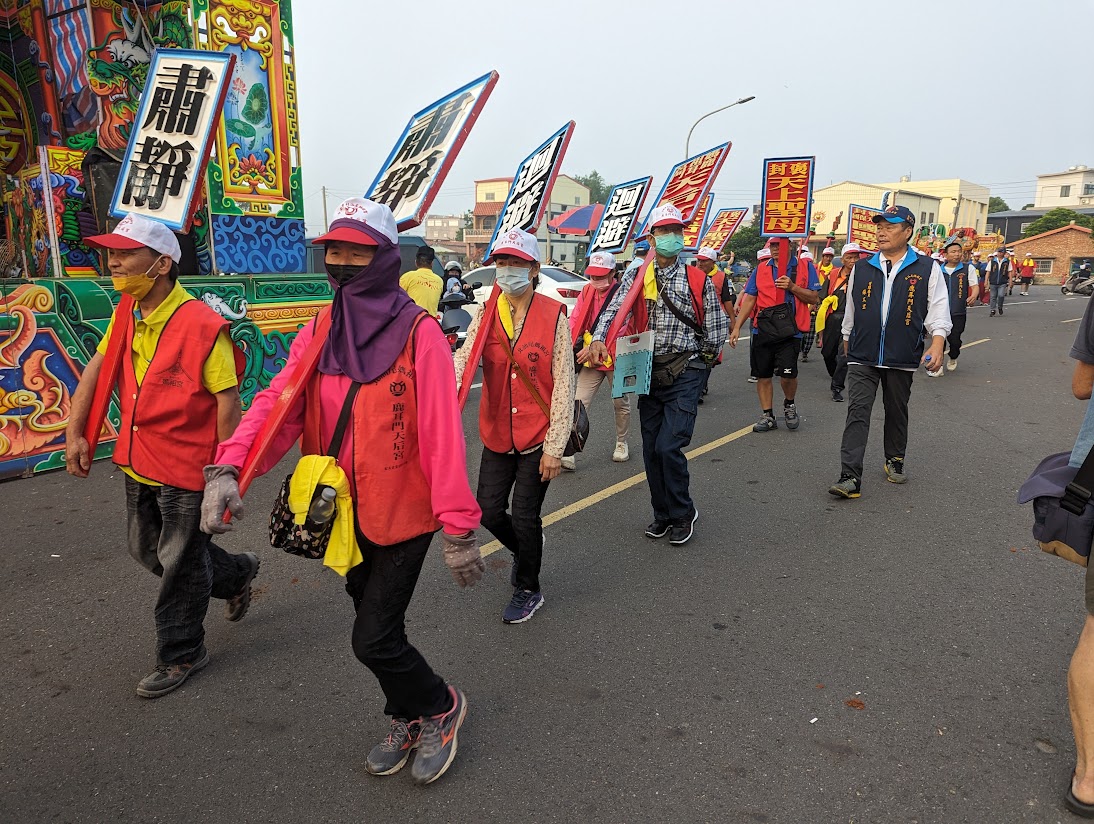 台南市學甲區大灣清濟宮4年1科的「大灣香」請水火祭典熱鬧登場