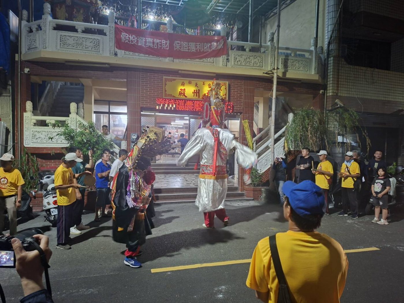 安平開台天后宮媽祖上香山湄洲晉香回鑾遶境前的八班夜巡體驗走讀活動登場