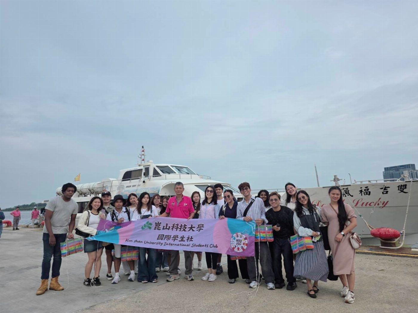崑山科大國際生搭船跳島遊澎湖 海上旅運融合觀光與文化體驗