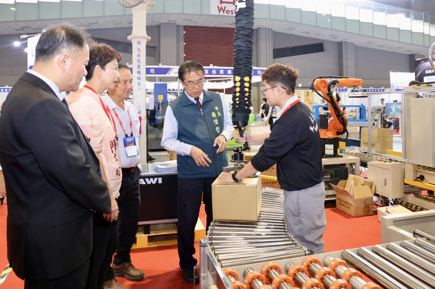 南台自動機械展盛大舉行 黃市長力推智慧製造升級