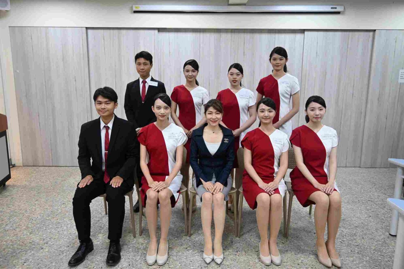 南大親善大使團進階商務禮儀訓練 助學生展現自信風範