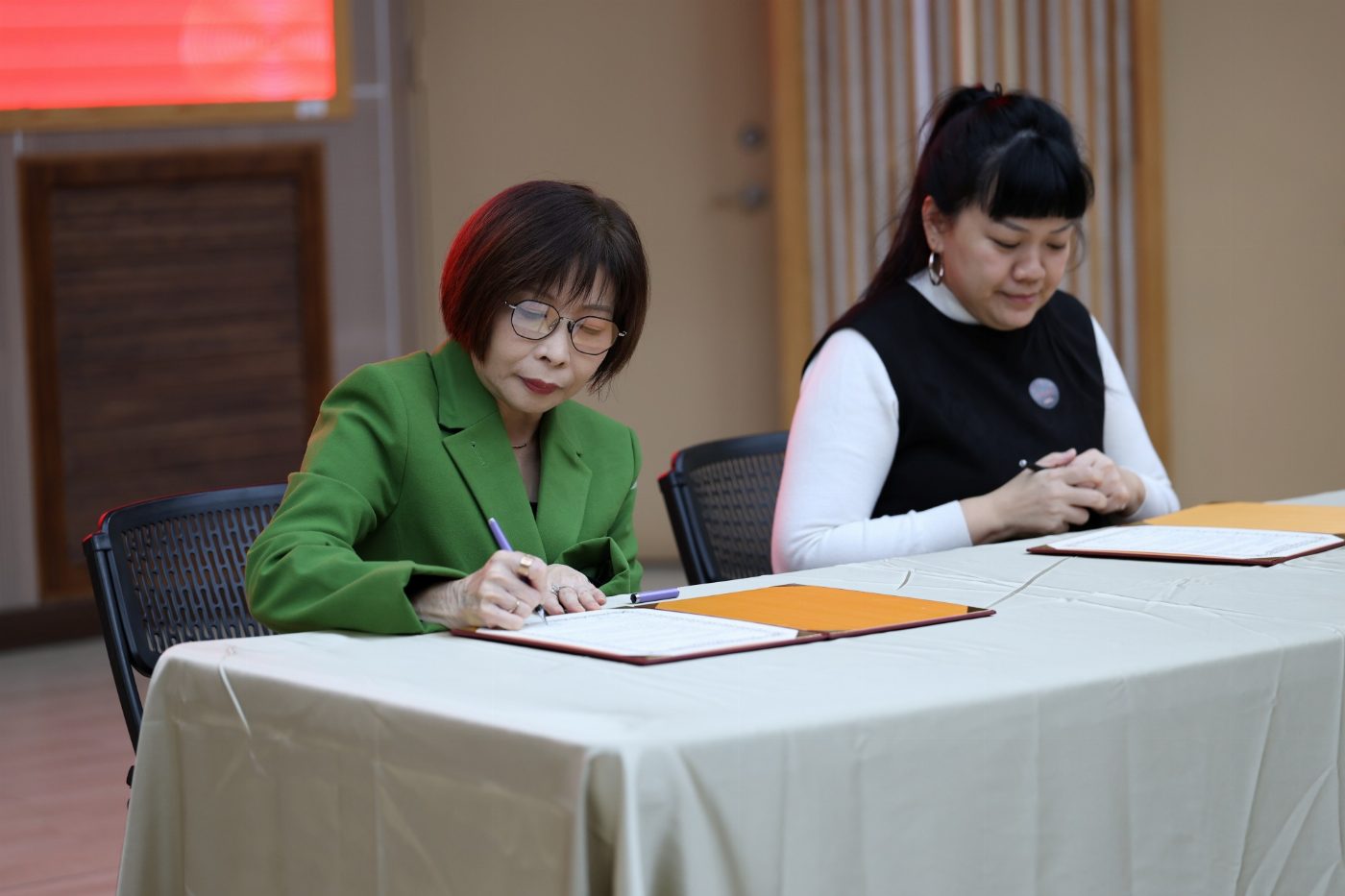 臺南大學攜手新加坡戲劇盒劇團 開展戲劇藝術交流合作