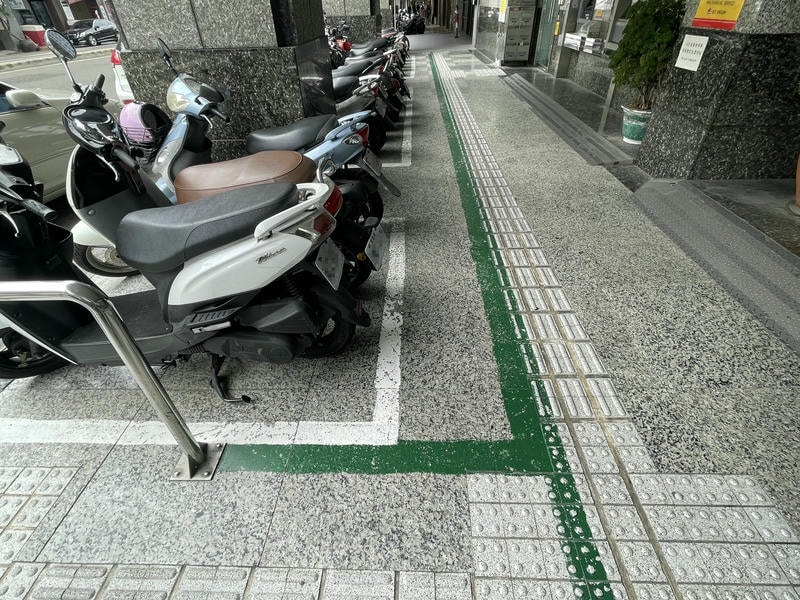交通局公告南市騎樓自明年1月起開放停放機慢車