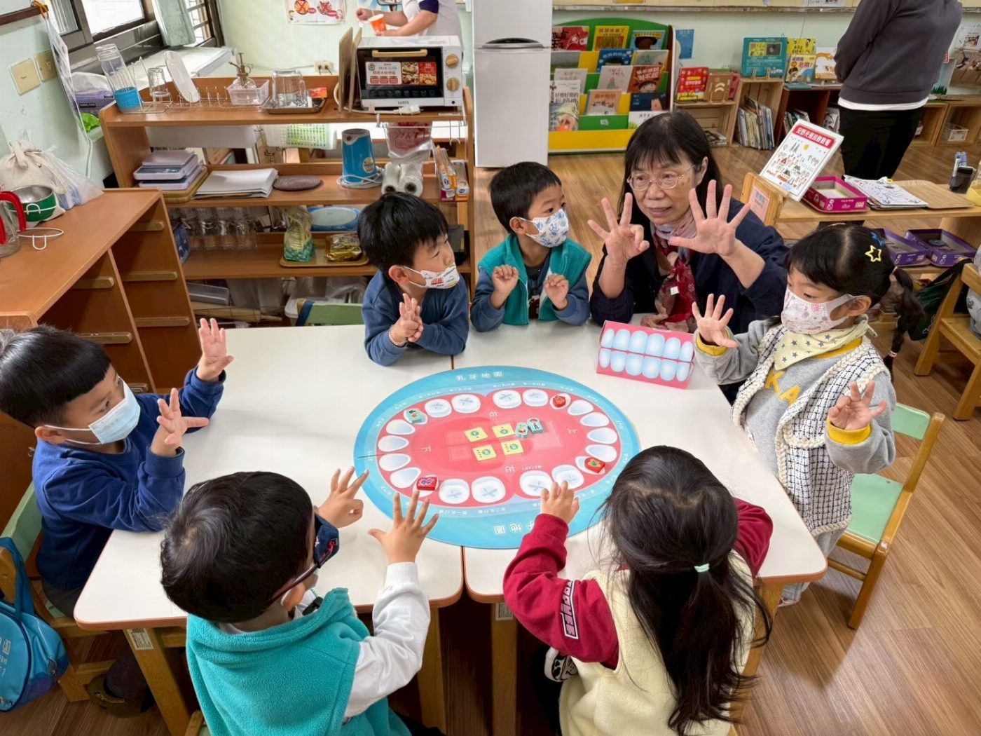 臺南市健康促進學校計畫連續五年全國特優  114學年度10校榮獲12項全國績優獎勵