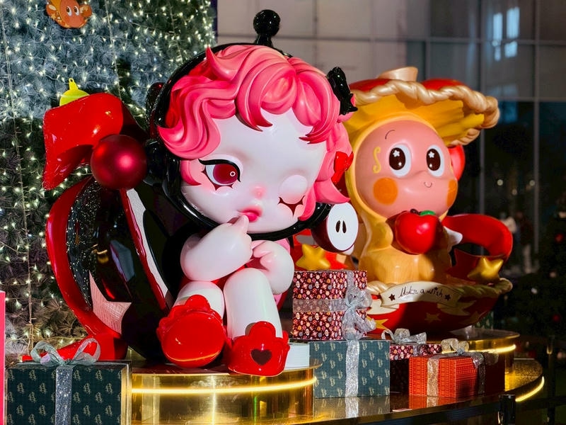 南紡「蘋安綻Fun 幸福相遇」聖誕展區登場 POP MART六大IP首度齊聚亮相