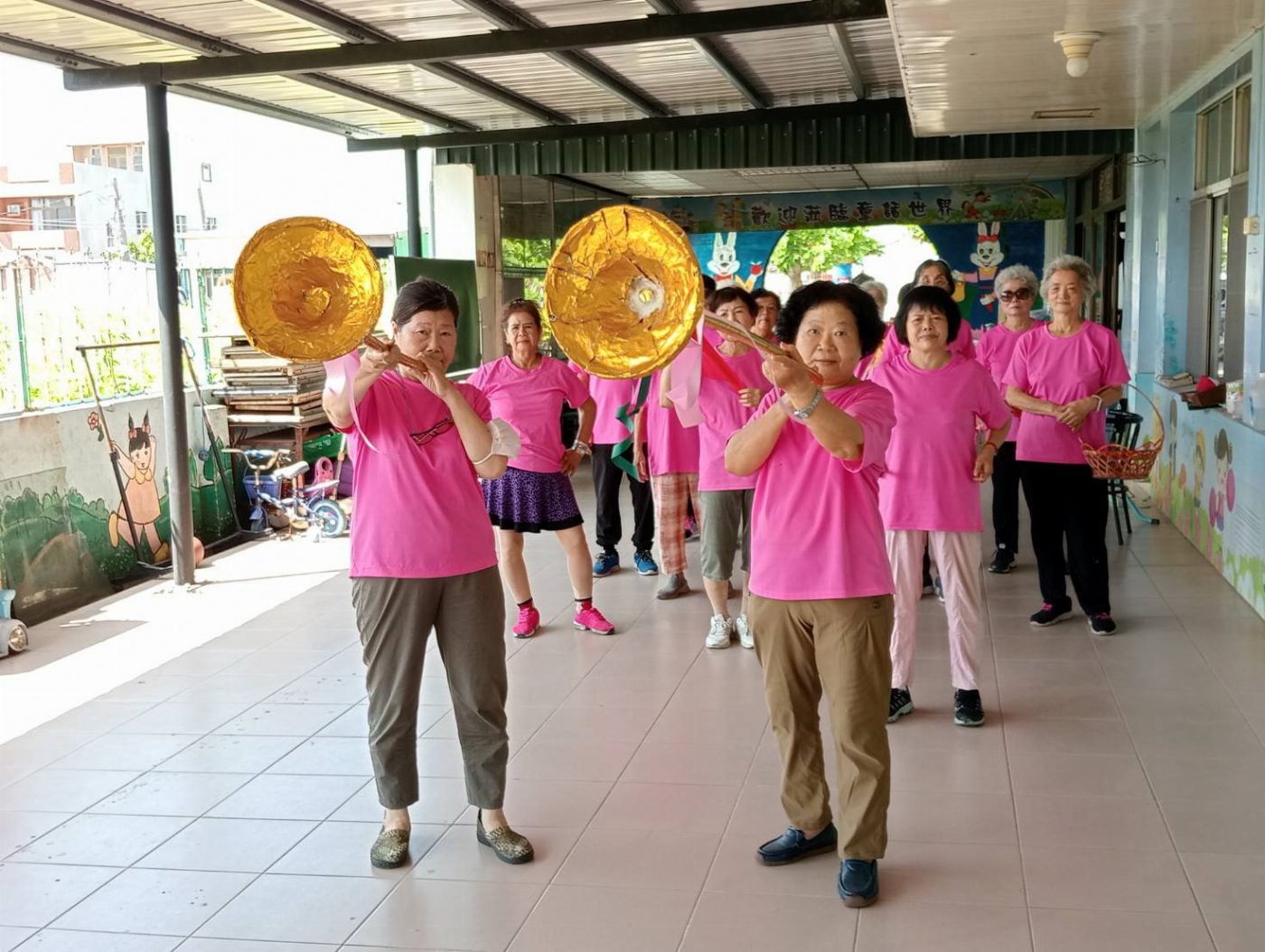 「樂齡風采耀舞台！學甲區西明社區長輩活力秀奪佳績 挺進決賽爭光」