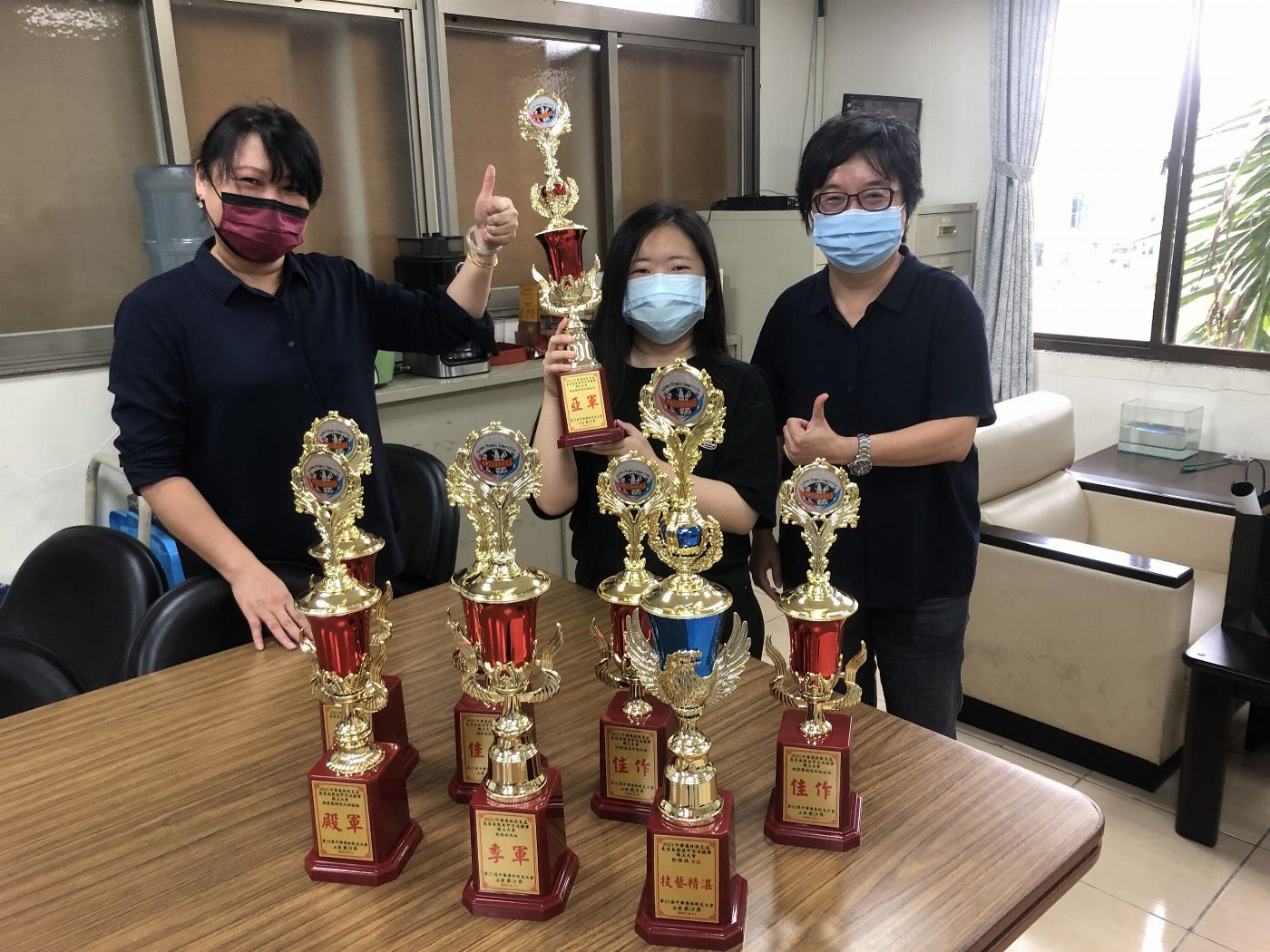 崑山科大視訊系跨域人物設計 中華奧林匹克杯美業賽奪8獎
