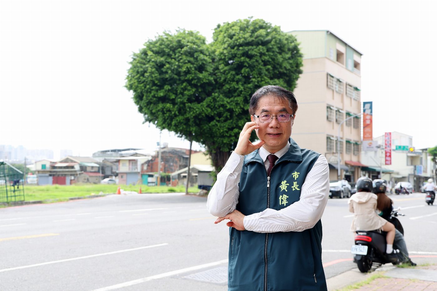 街景變藝術點？台南「愛心樹」熱議傳遞城市溫暖，展現在地人情味
