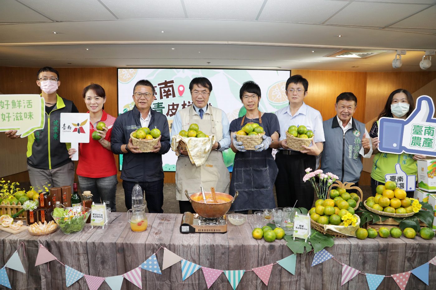 台南東山青皮椪柑搶先全國上市 黃偉哲與果醬男孩推薦台南尚青的健康調味新吃法