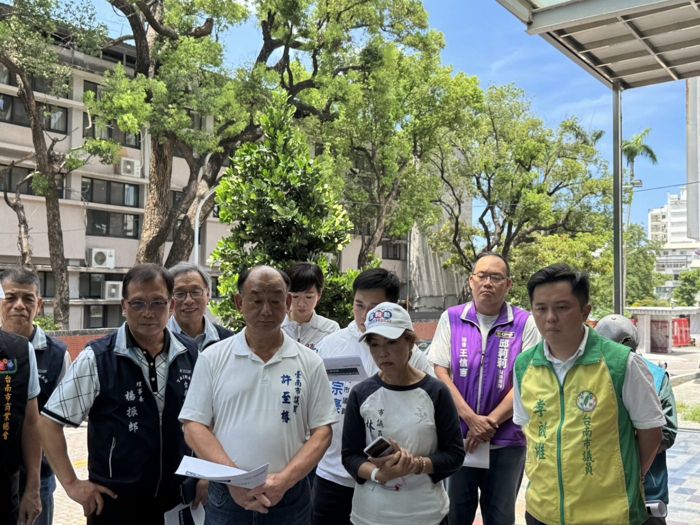 臺南市議會建設委員會勘查臺南市立博物館周邊人行道工程進度