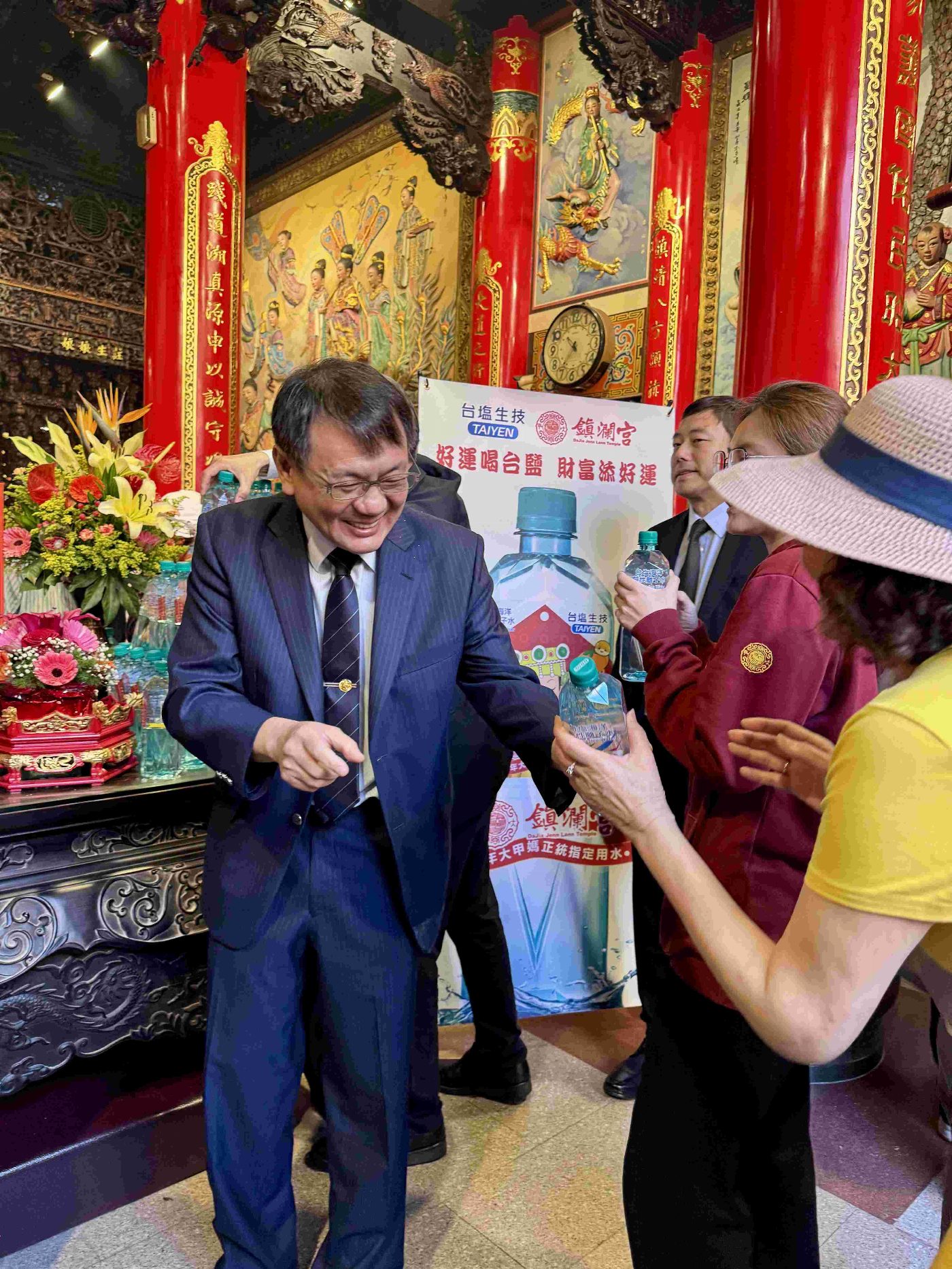有喝有保庇！ 台塩海洋鹼性離子水12度蟬聯大甲媽遶境指定用水