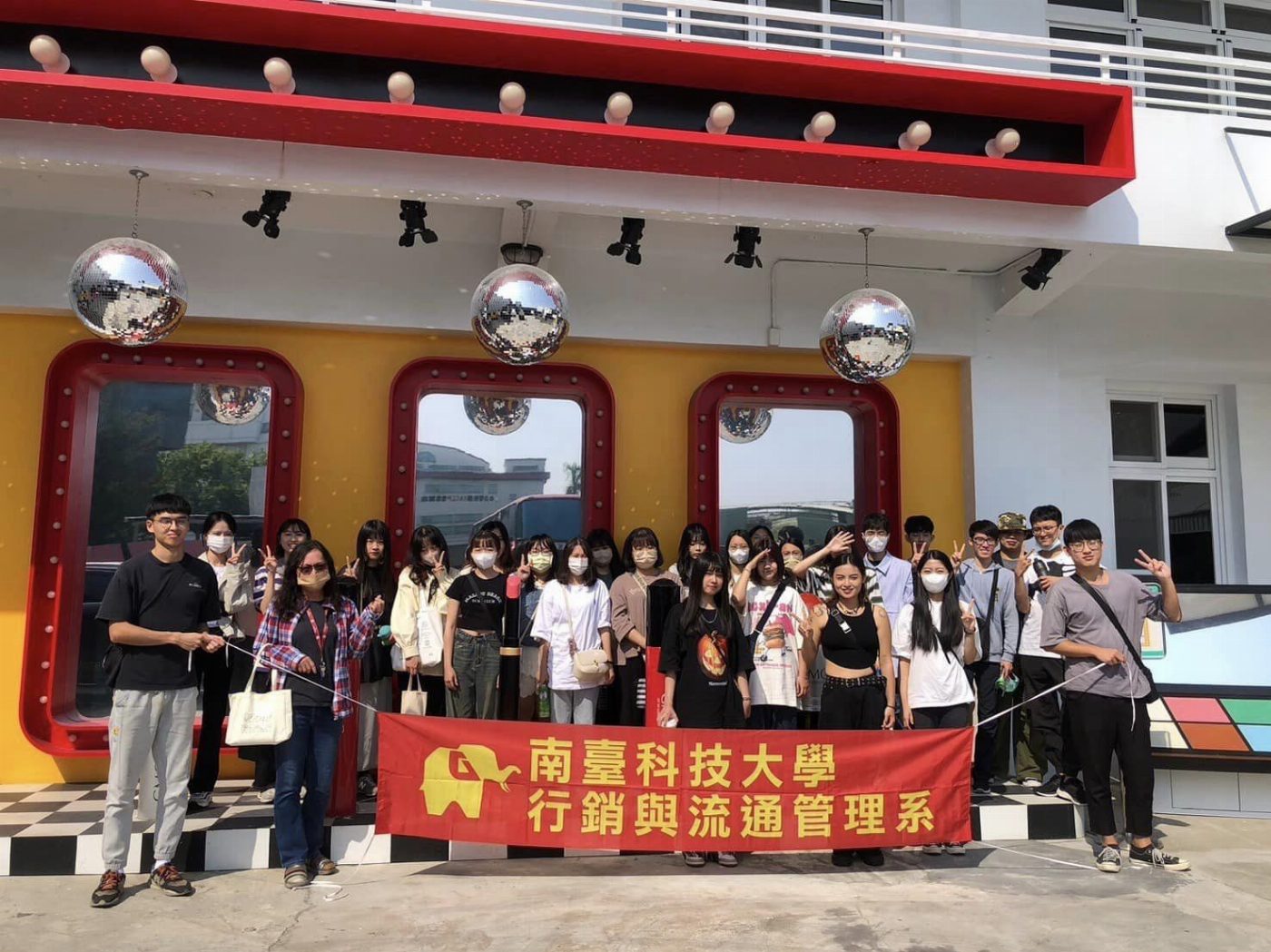 南臺科技大學蟬聯第1名榮獲勞動部雲嘉南分署113學年度補助大專校院辦理就業學程計畫最高補助金額及111學年幼保系就業學程榮獲優良學程