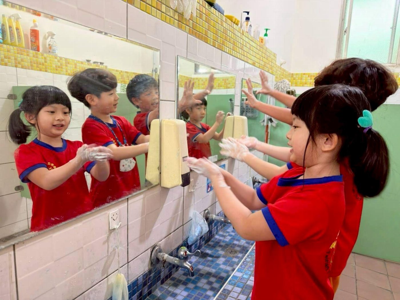 腸病毒疫情升溫！南市教育局籲落實「洗手5時機與5步驟」守護幼童健康