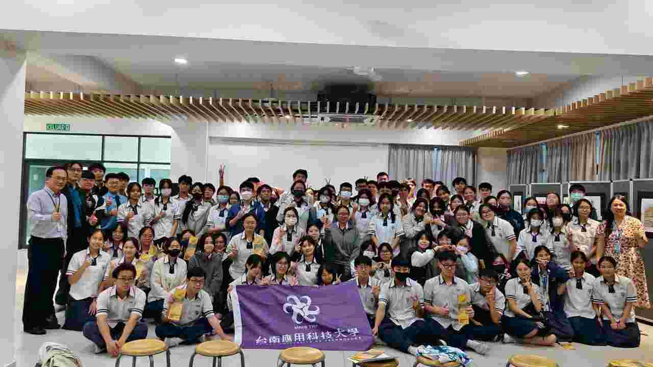 台南應用科技大學商品設計系暑期再訪馬來西亞 尊孔獨立中學體驗營圓滿落幕