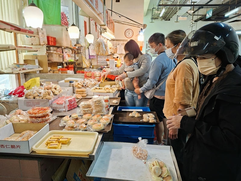 「鹹甜引路臺南味」百年時光揉捻餅香，「永南興餅舖」從批發轉戰零售，古早味傳遞情懷