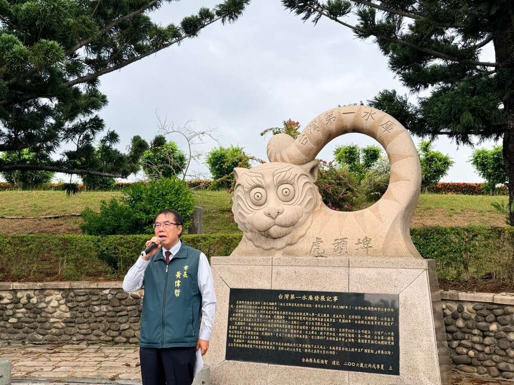虎頭埤阿勃勒花季浪漫登場 全民健走賞花帶走夏日回憶