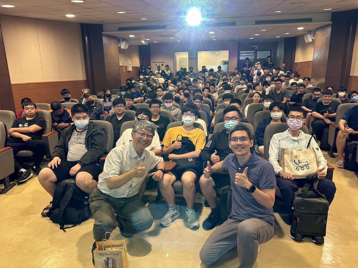 崑山科大推動學生職涯探索 邀前台積電處長楊光磊分享實戰經驗