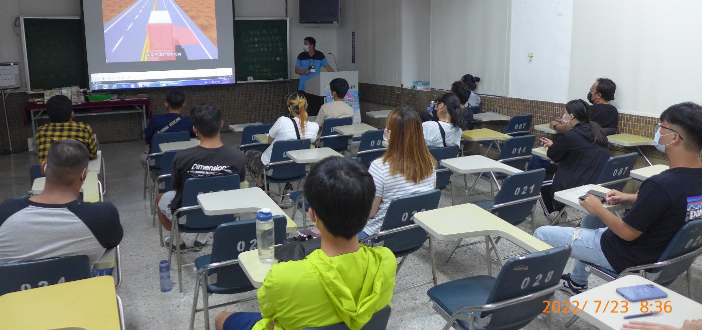 麻豆監理站於112年1月14日舉辦假日機車考照暨未滿18歲違規親子講習