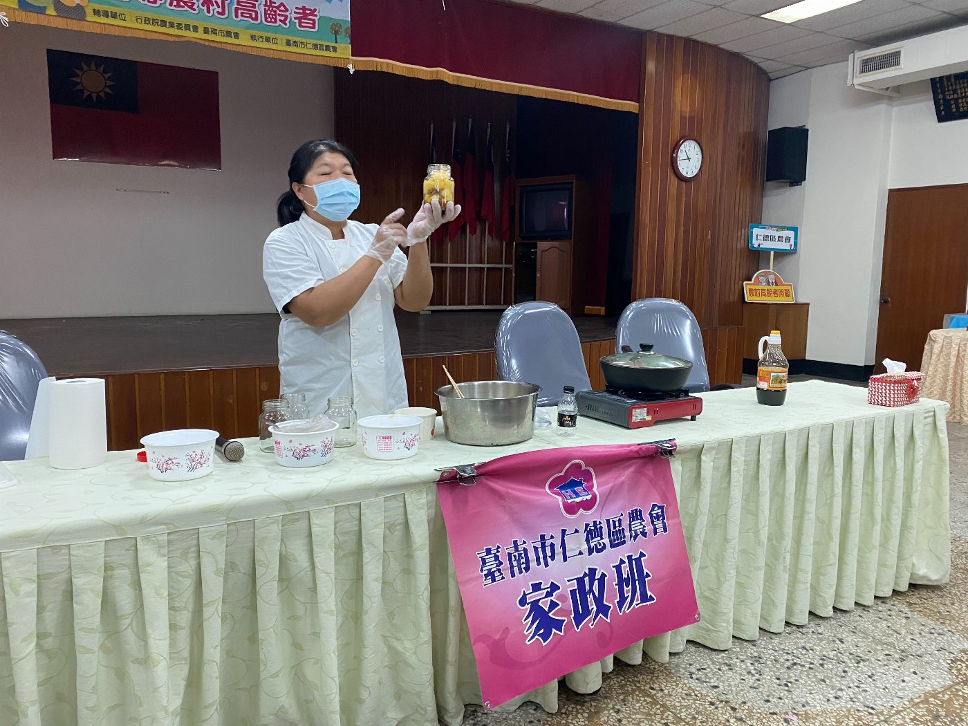 臺南市仁德農會家政班 鳳黃醬助植物人