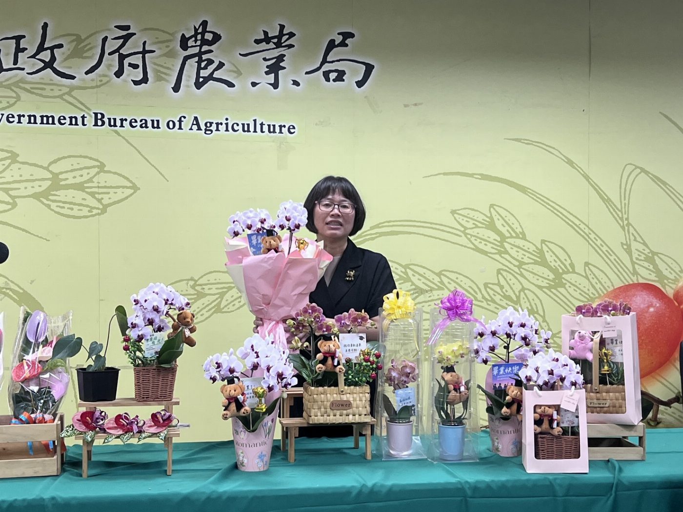 送你一個第一名 市長黃偉哲推薦在地特色花卉傳遞畢業祝福