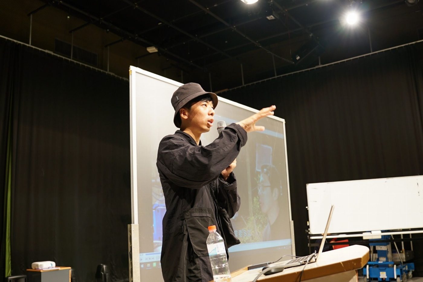 「反正我很閒」導演陳奕凱赴崑山科大視訊系 向學弟妹分享電影夢
