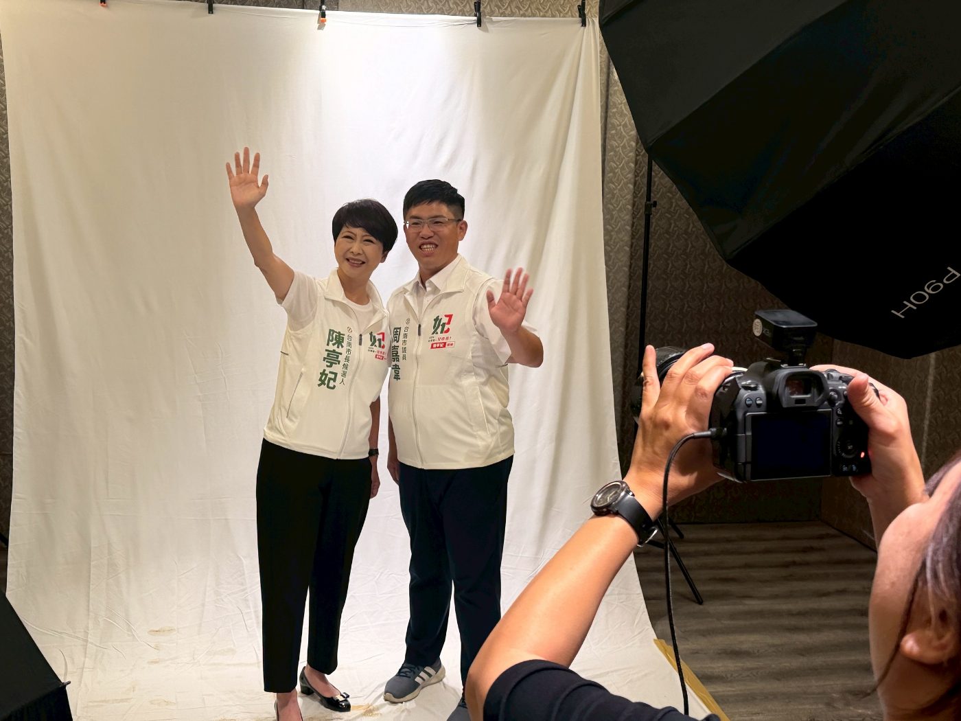 陳亭妃率台南隊拍攝合體定裝照　展現團結氣勢  共同目標2026要贏、2028更要贏！