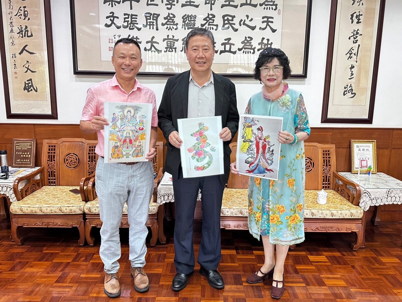 南應大60年校慶特邀許黃彩好「彩墨人生特展」